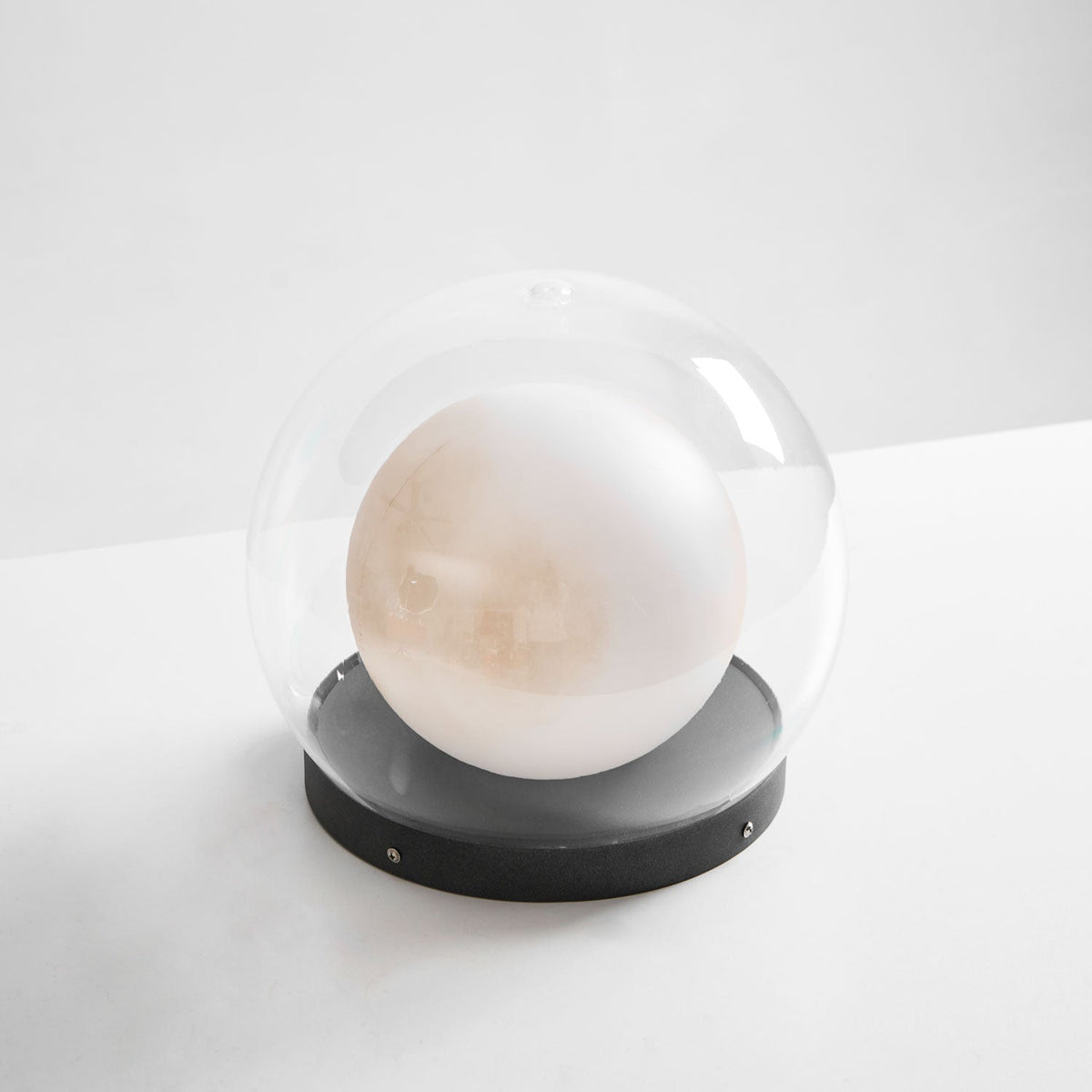 Modern Black Globe Table Lamp – Outdoor Dome Lamp for Patio