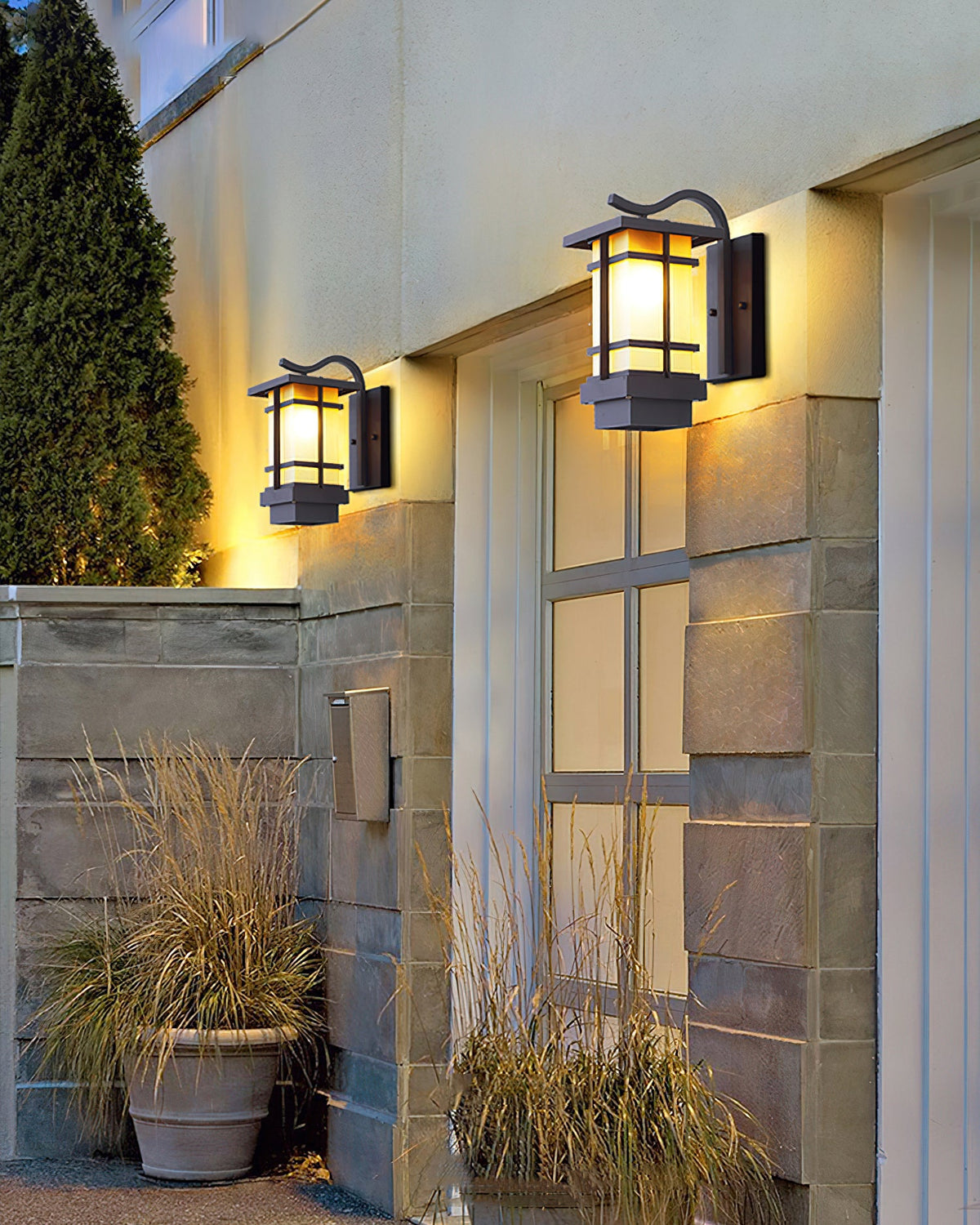 Classic Black Lantern Wall Light – Porch Light for Patio