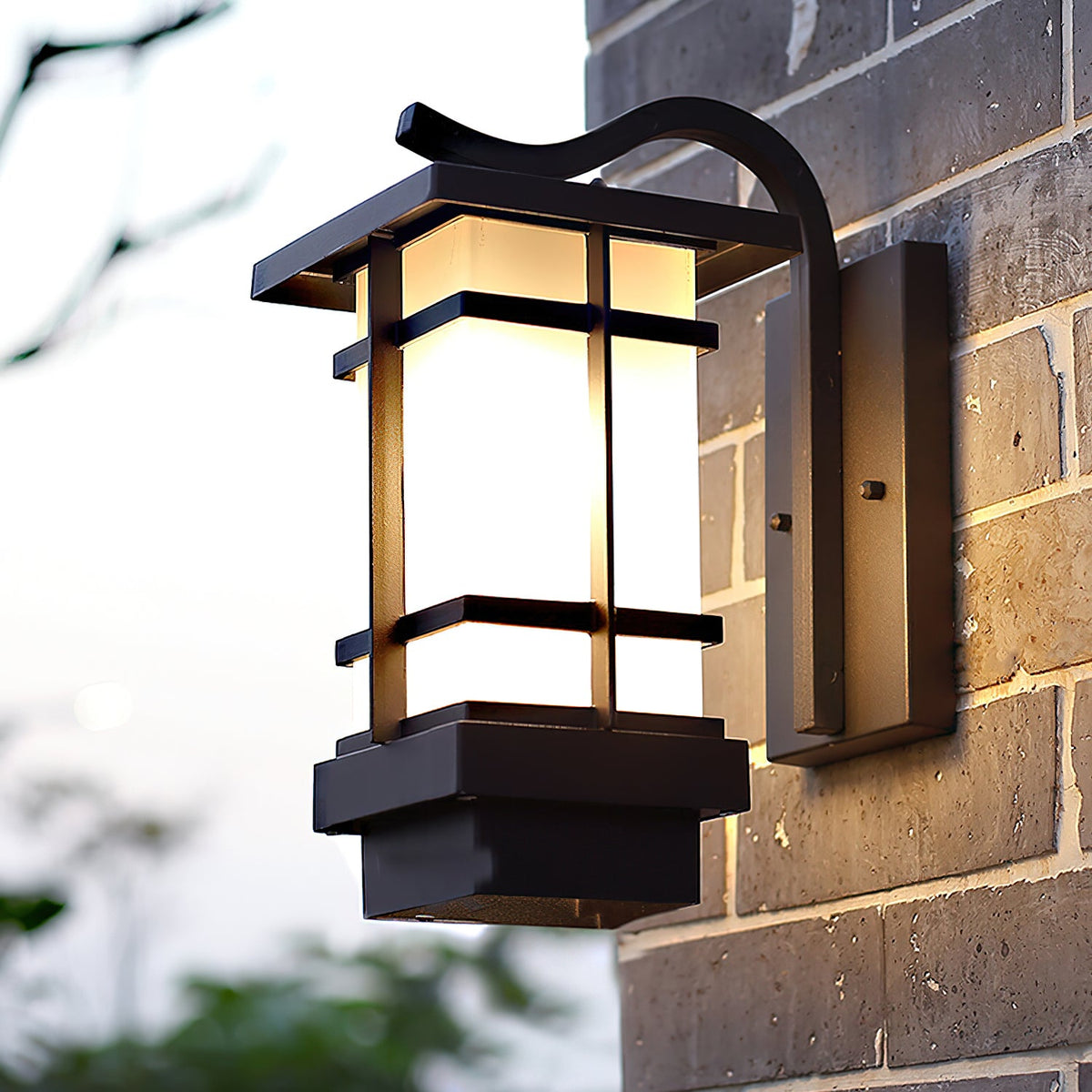 Classic Black Lantern Wall Light – Porch Light for Patio