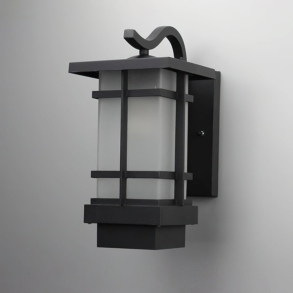 Classic Black Lantern Wall Light – Porch Light for Patio