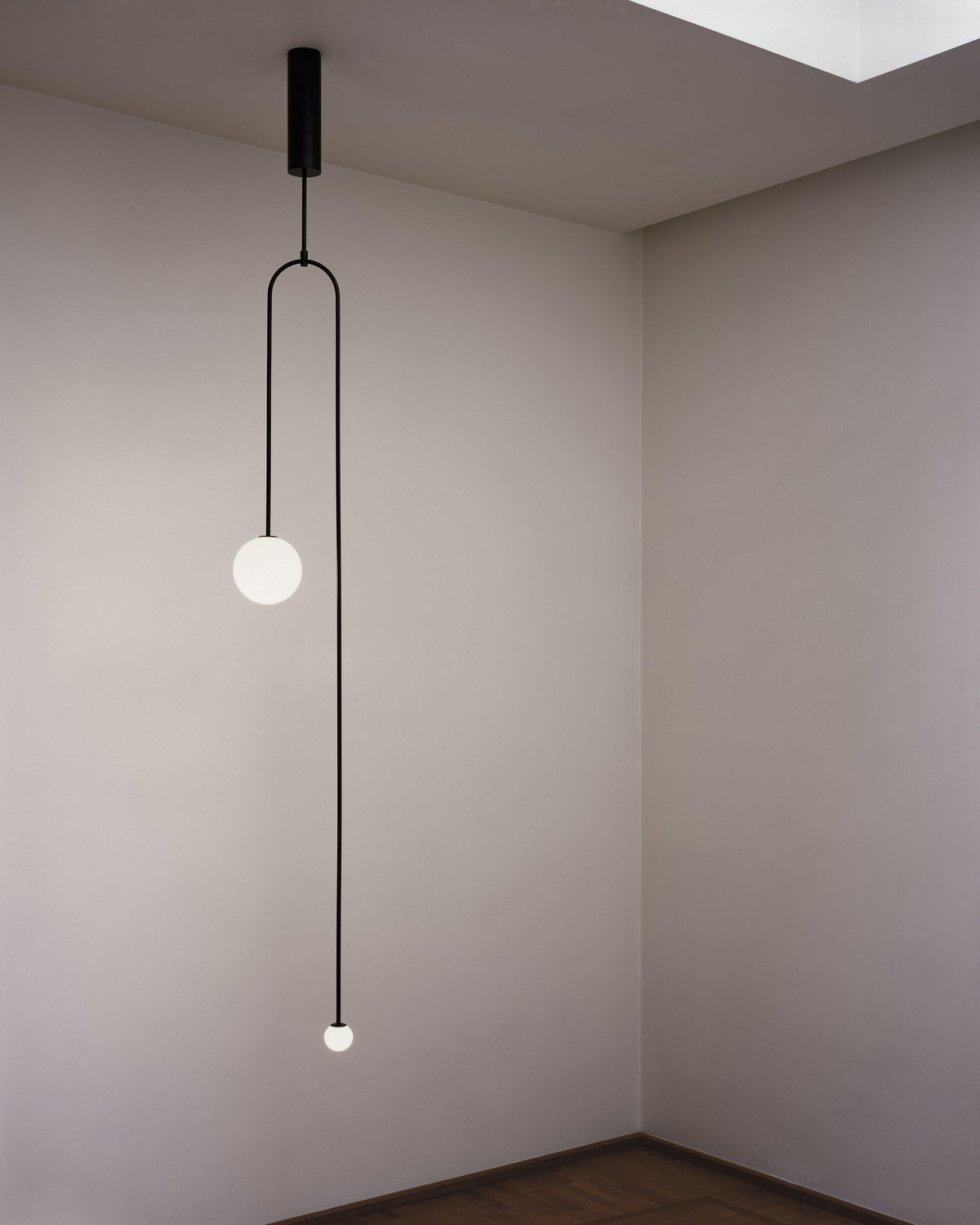 Modern Gold Metal Arc Chandelier – Globe Pendants