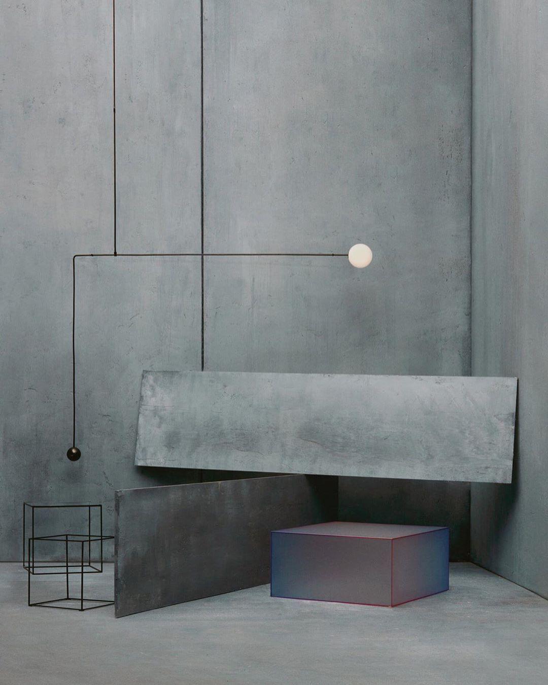 Modern Gold Metal Arc Chandelier – Globe Pendants