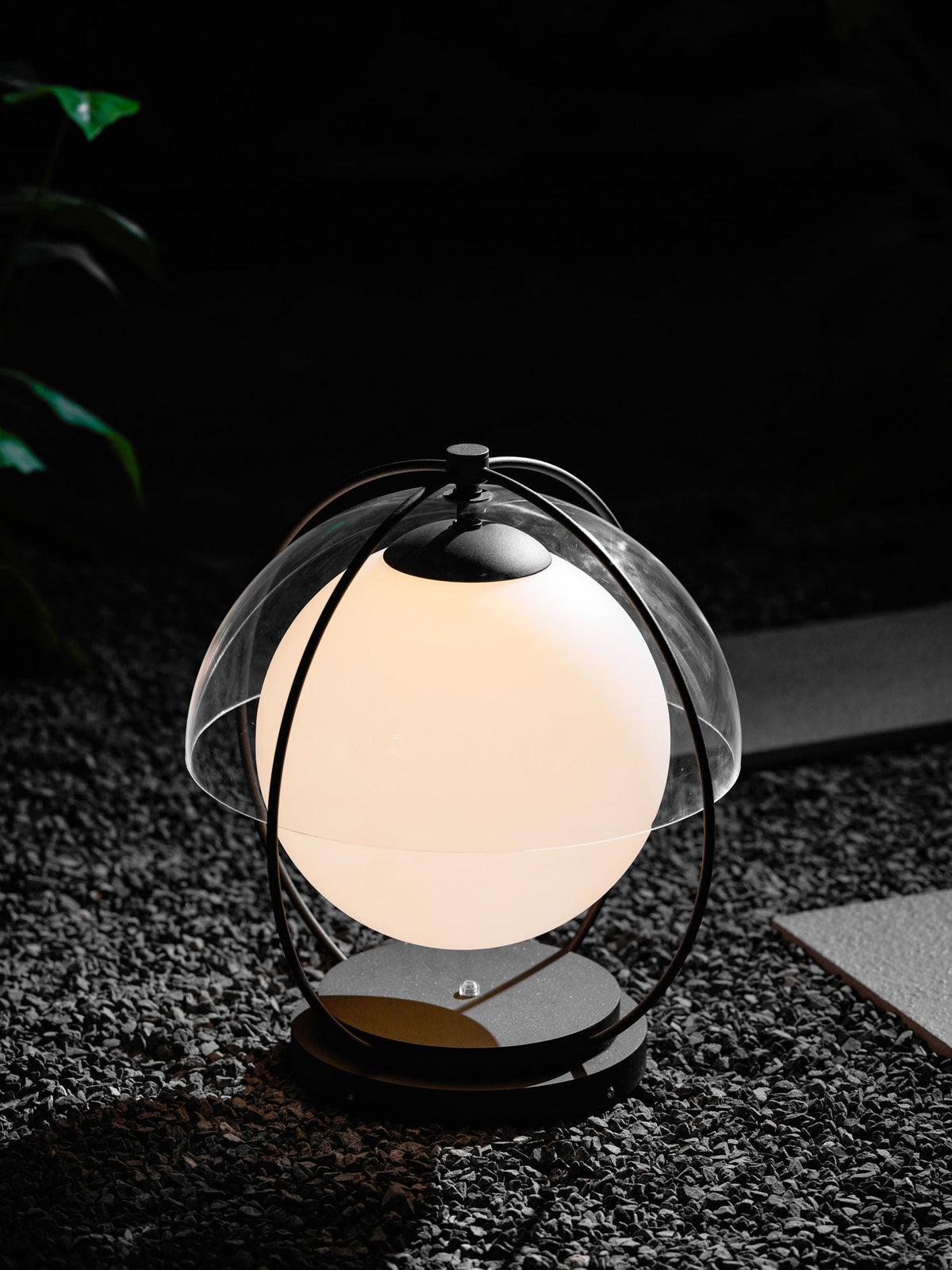 Modern Black Globe Lamp – Open Frame Table Lamp for Patio