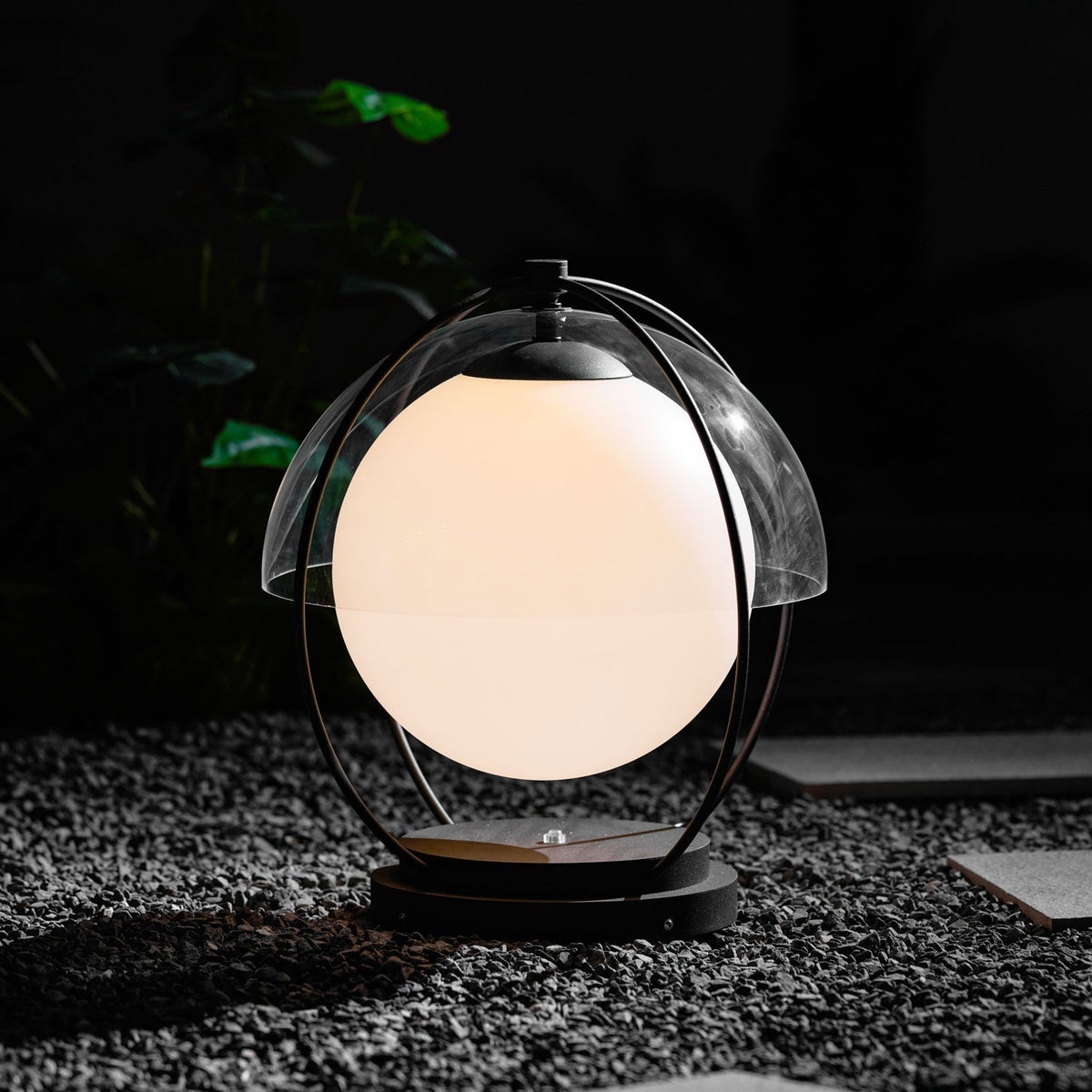 Modern Black Globe Lamp – Open Frame Table Lamp for Patio