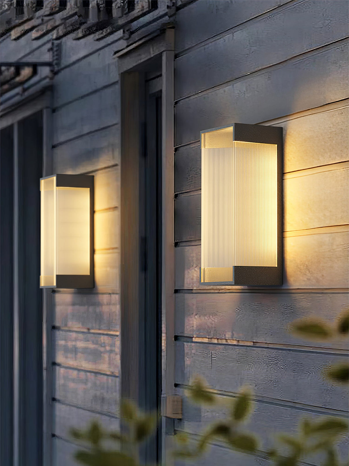 Modern Black Rectangle Wall Light – Ribbed Sconce for Porch