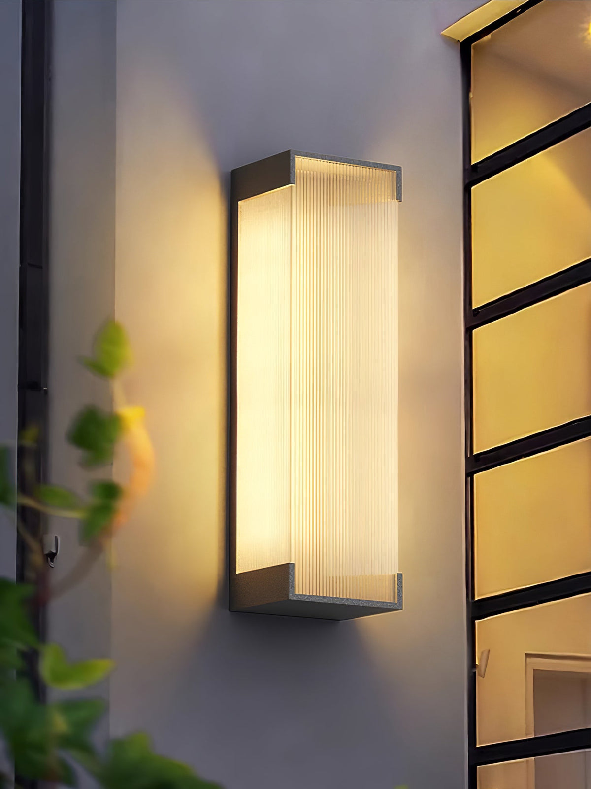 Modern Black Rectangle Wall Light – Ribbed Sconce for Porch