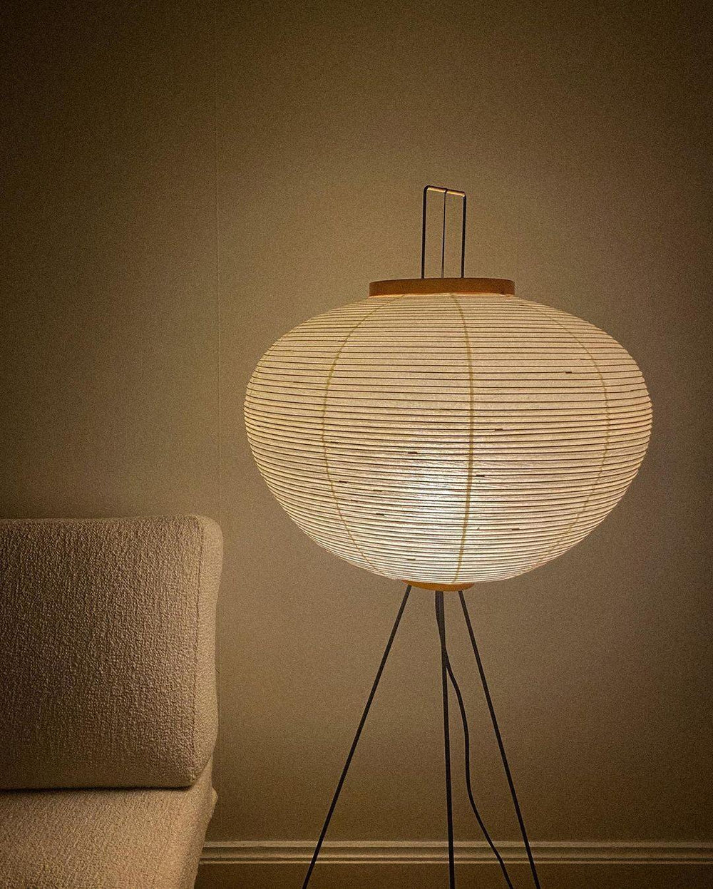 Japandi White Rice Paper Floor Lamp – Bamboo Rib