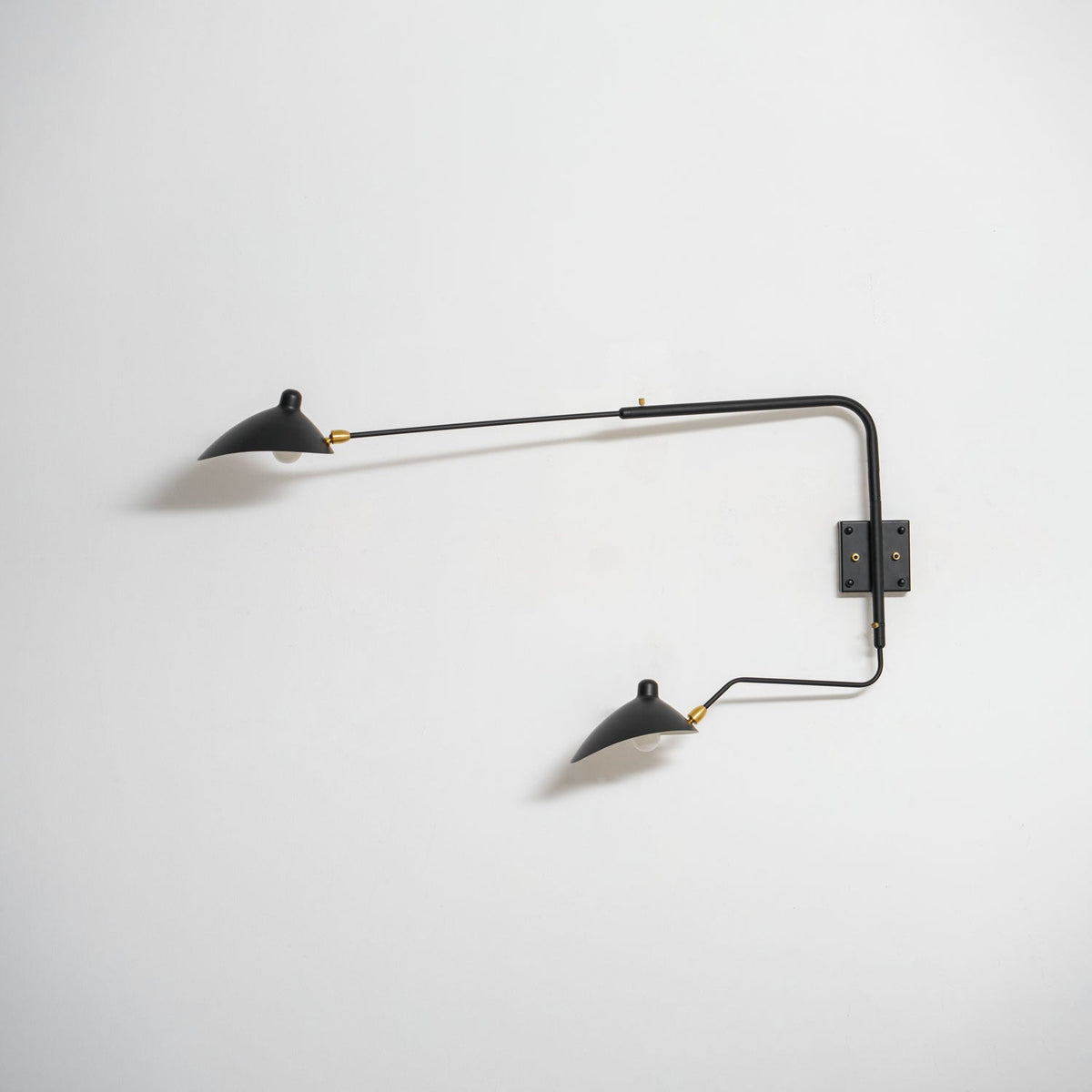 Mid-Century Metal Wall Sconce – Rotating Swing Arm