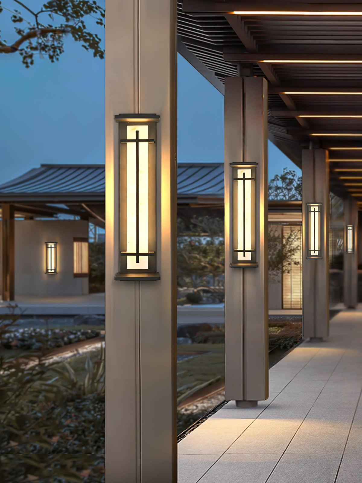 Modern Black Alabaster Wall Light – Tall Sconce for Porch