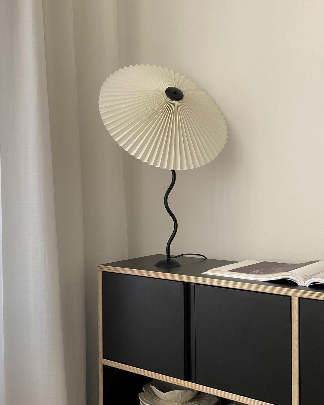 Modern Black Metal Table Lamp – Wavy Pleated Shade
