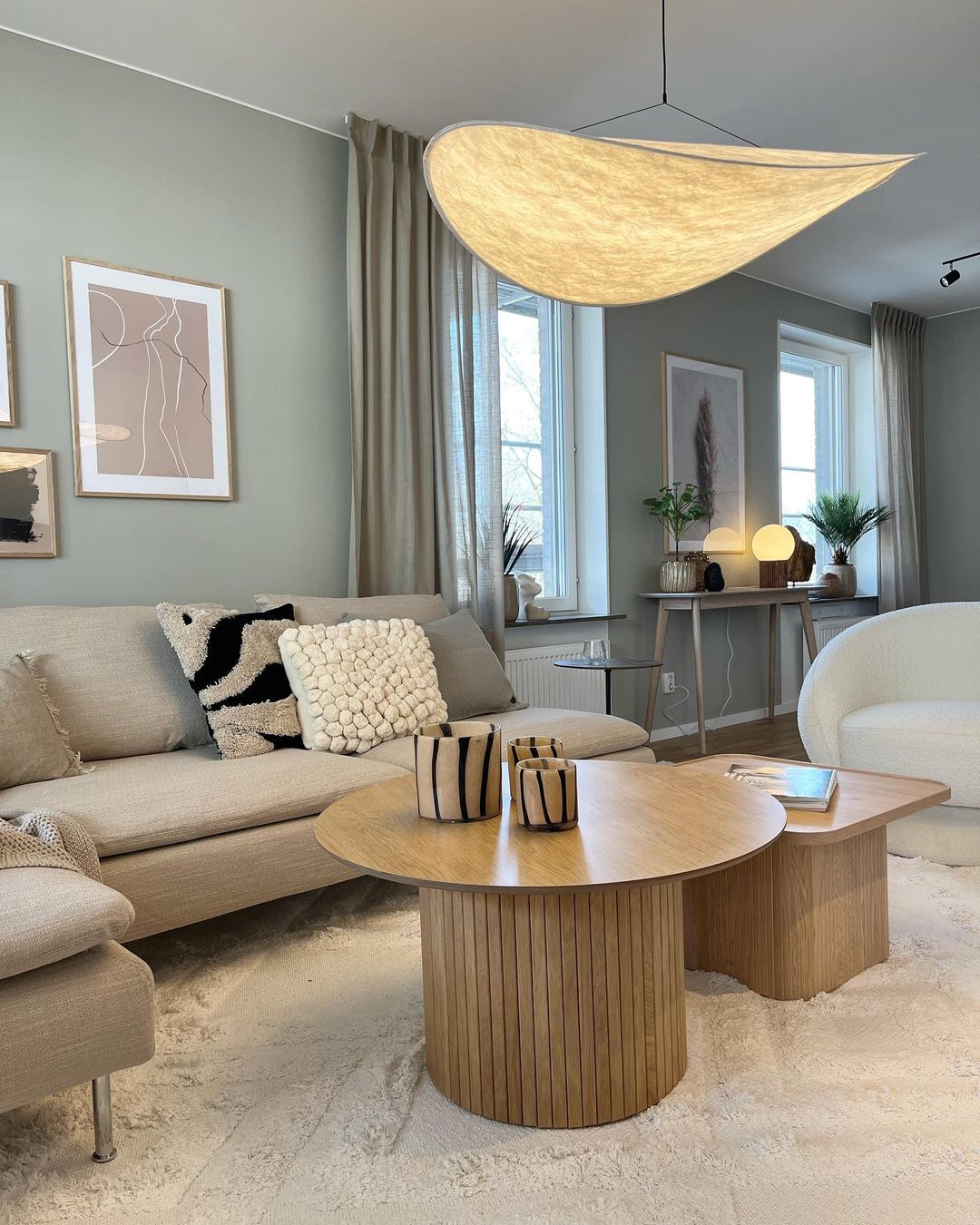 Modern Black Silk Pendant Light – Oval Cloud LED