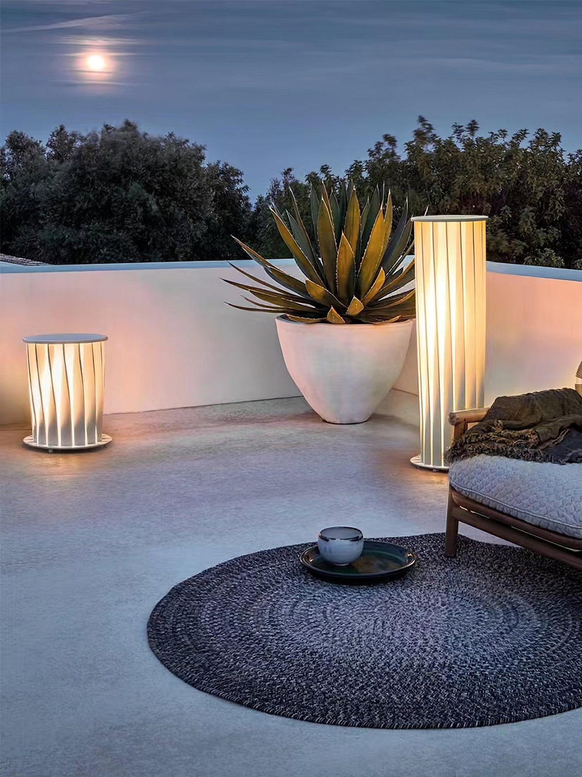 Modern White Post Light – Round Garden Light for Pathway