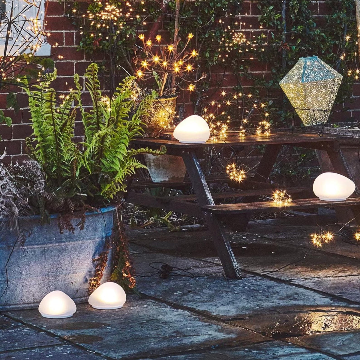 Modern Frosted Glass Solar Garden Light – Pebble Path Light