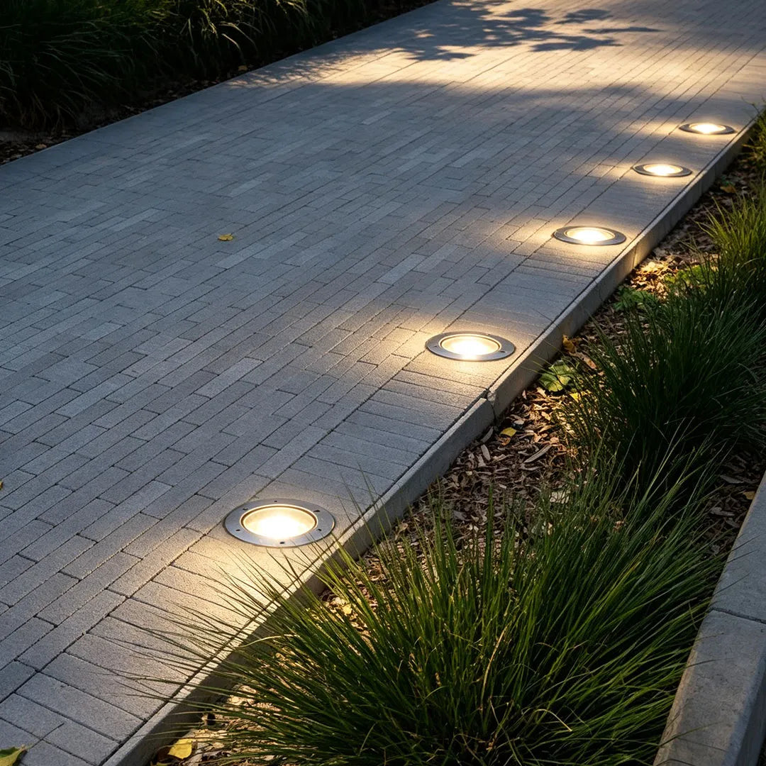Modern Glass Well Light – In-Ground Solar LED for Pathways