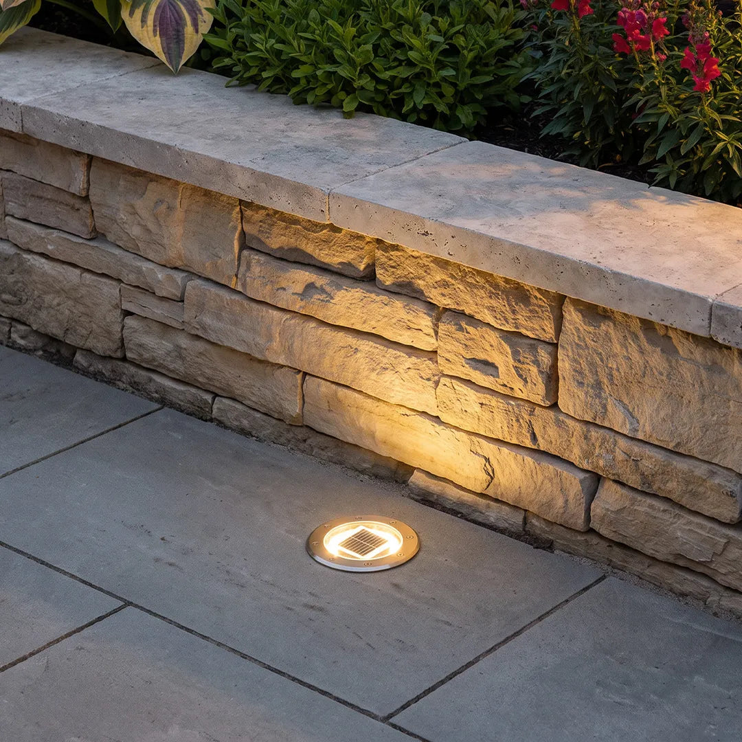 Modern Glass Well Light – In-Ground Solar LED for Pathways